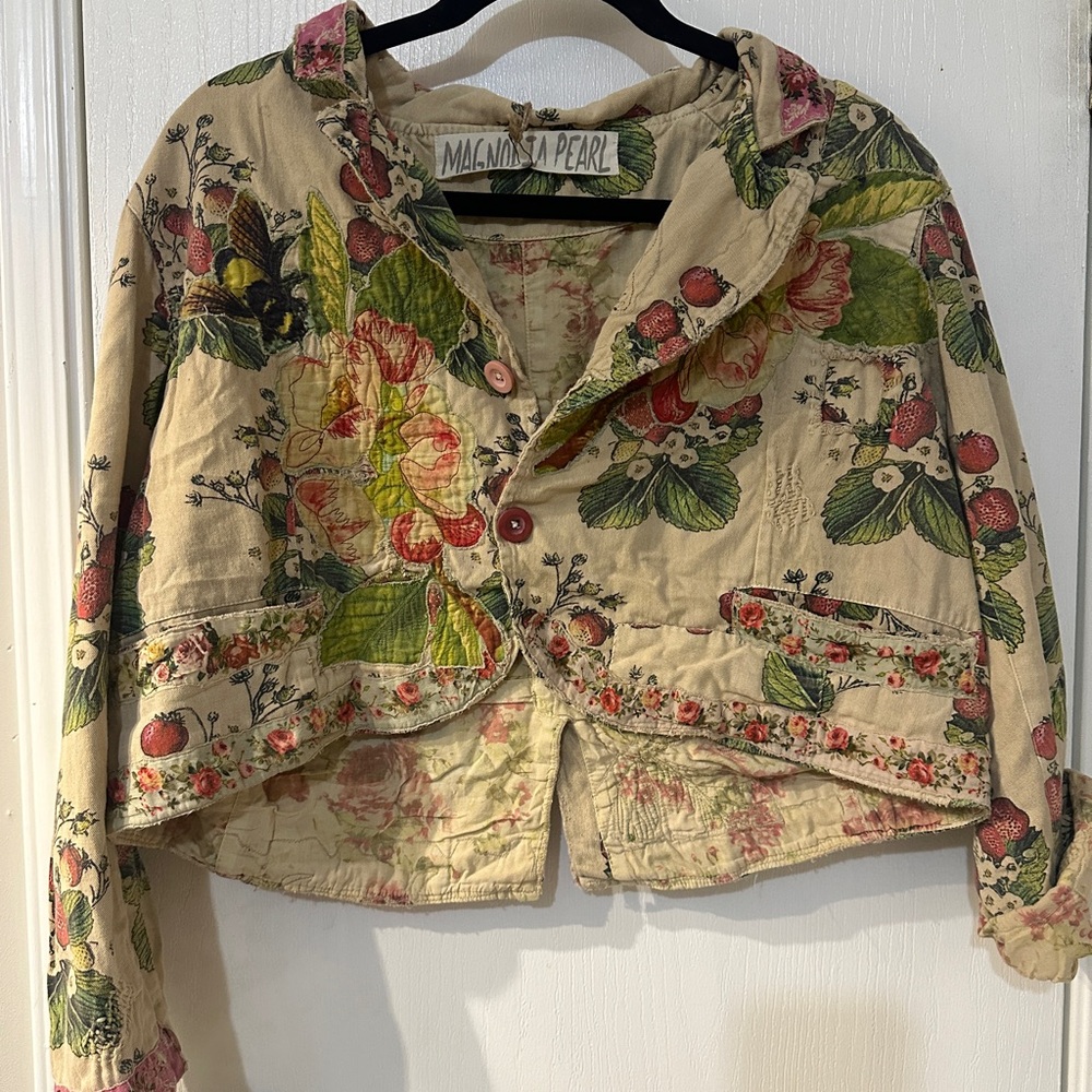 Magnolia Pearl Floral Print Women's Blazer